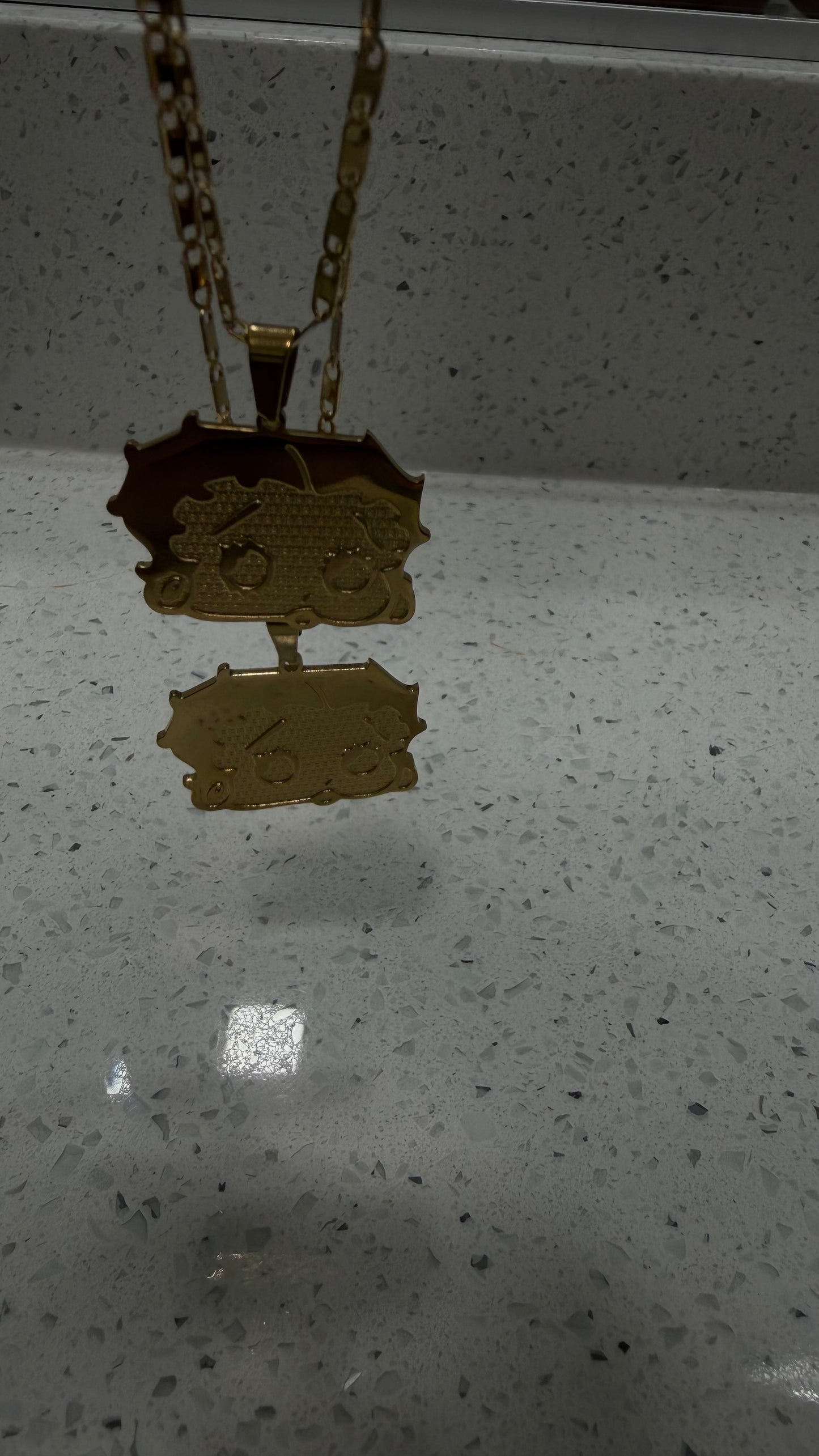 Betty Necklace 18k Gold Stainless Steel
