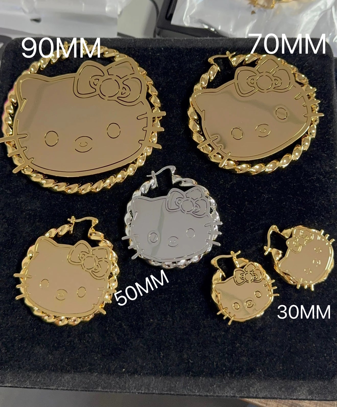 Hoop Earrings & Rings Vendor